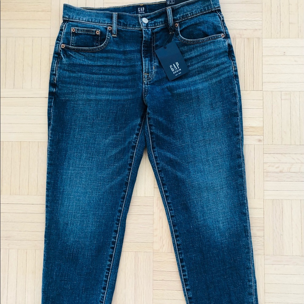 NWT Gap best girlfriend stretchy jeans size 28P